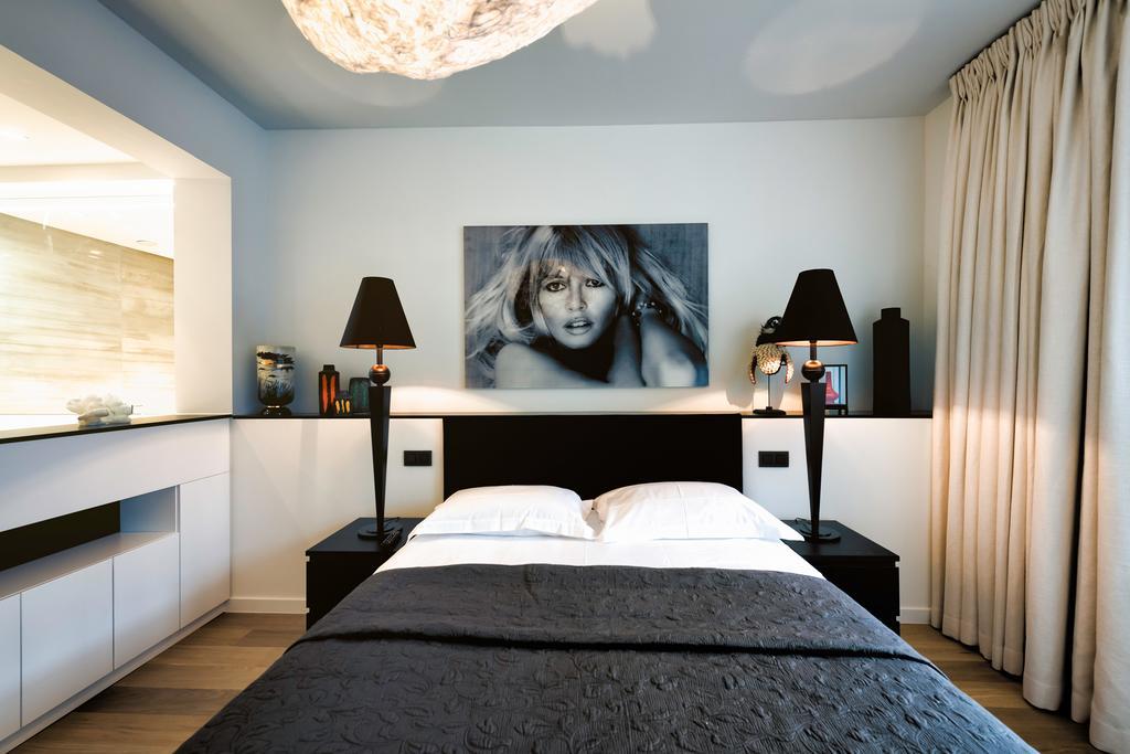 Charles Home - Grand Place Aparthotel Brussels Room photo