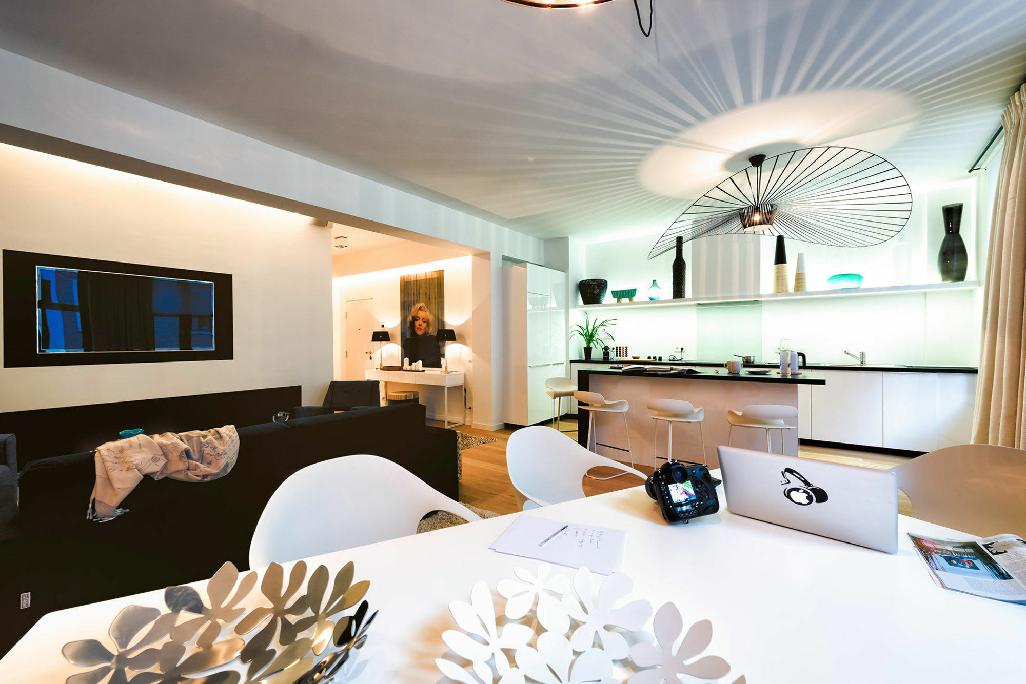 Charles Home - Grand Place Aparthotel Brussels Exterior photo
